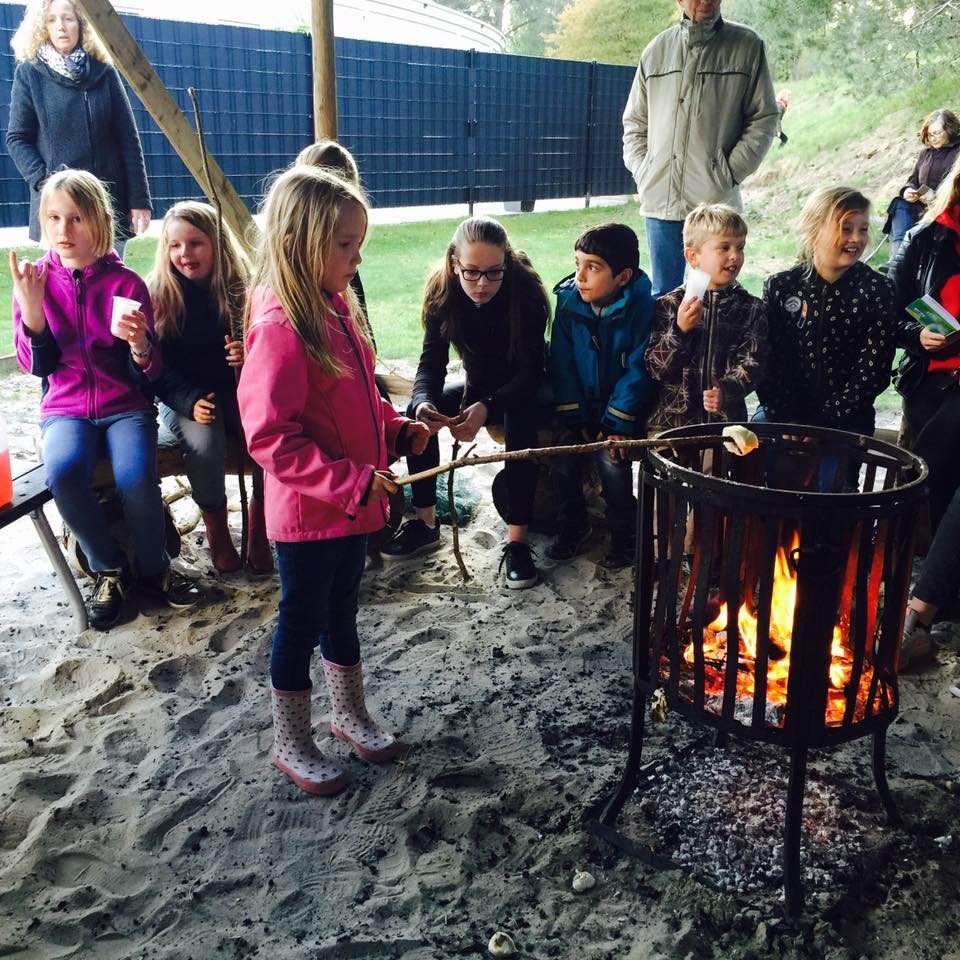 1811916914373524562870358671424761387994565n