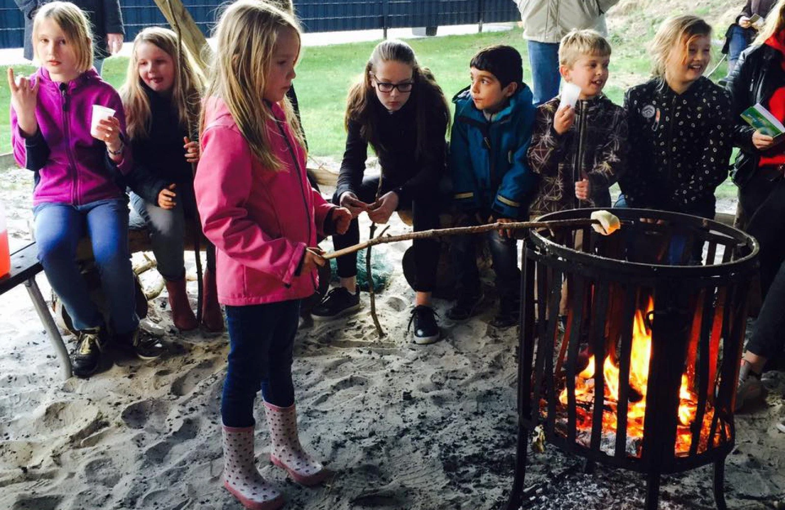 1811916914373524562870358671424761387994565n