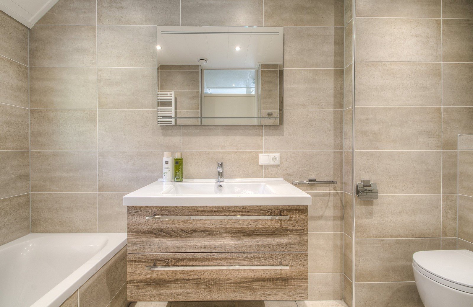 Binnenfotolandhuis13710