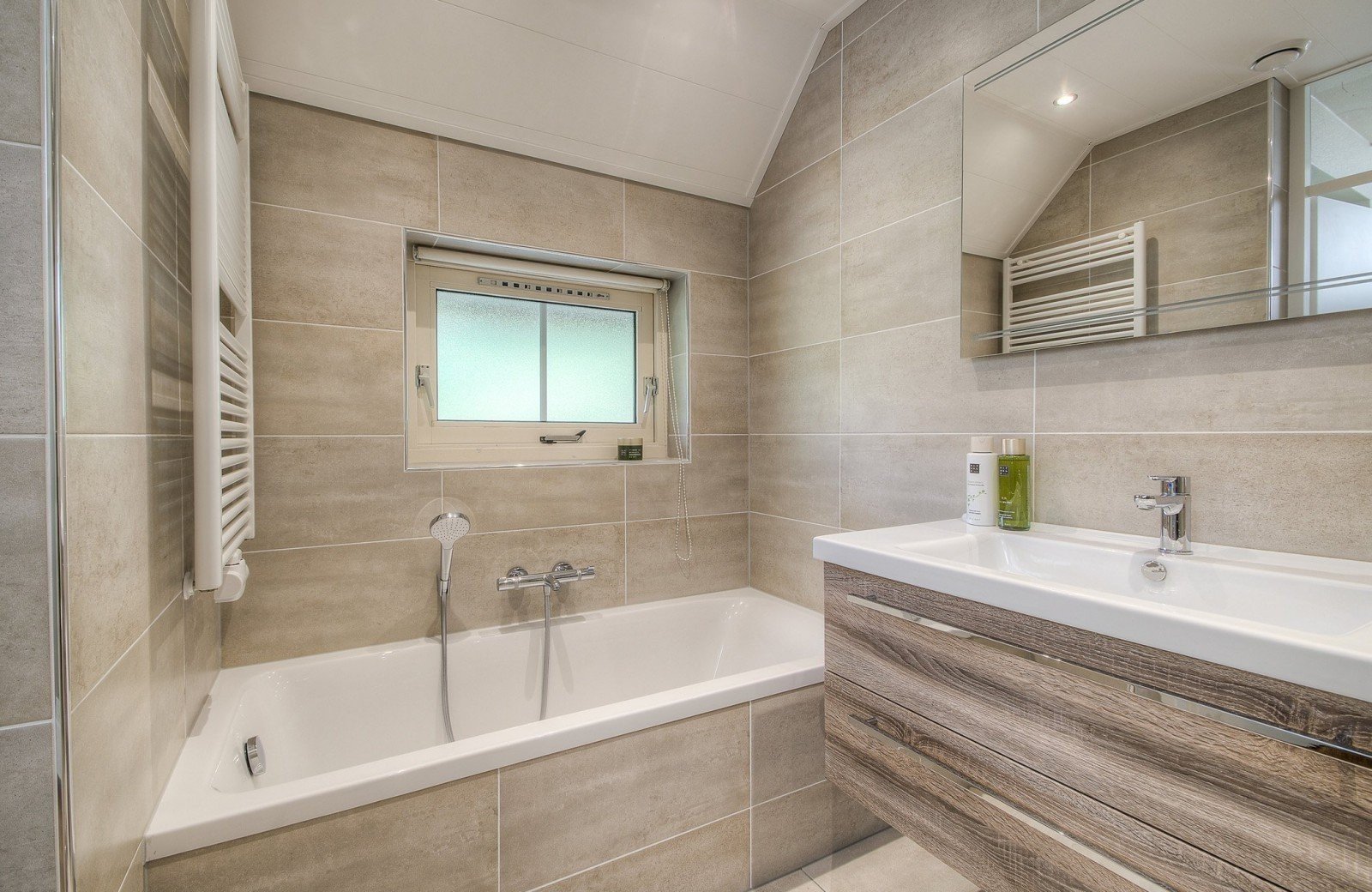 Binnenfotolandhuis13711