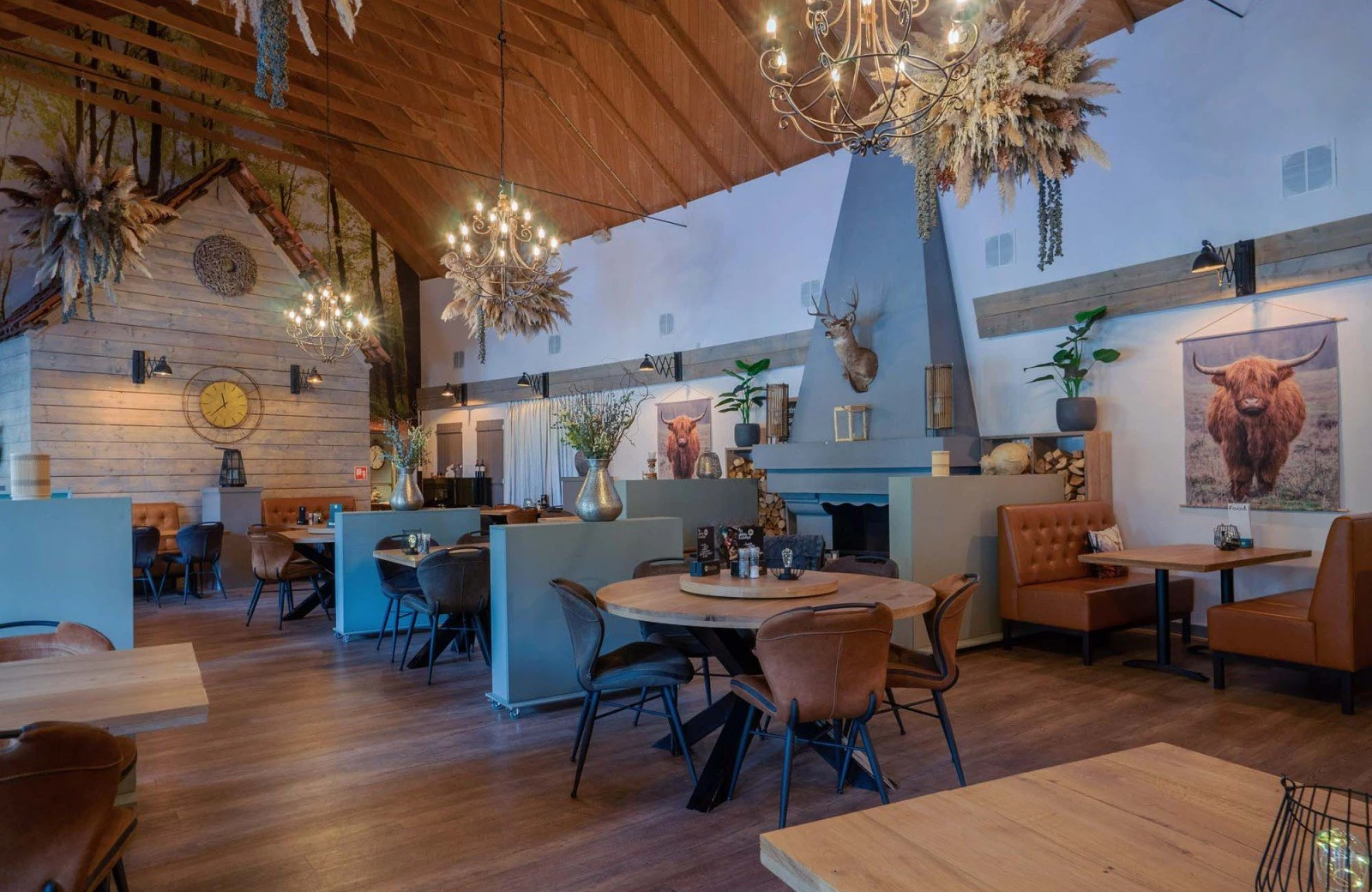 Restaurant 2 65df54f860308